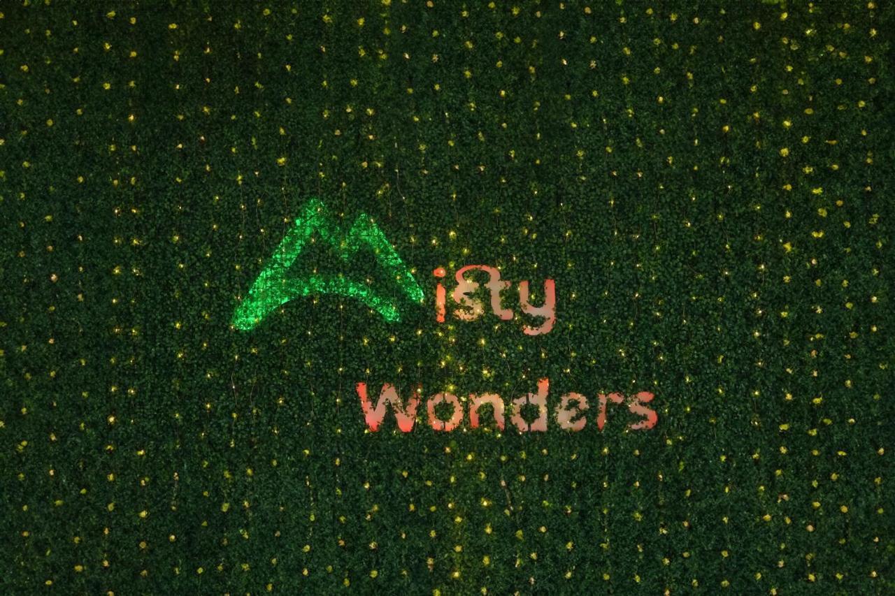 מלון מונאר Misty Wonders מראה חיצוני תמונה